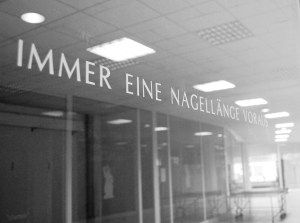 immer eine nagellänge voraus